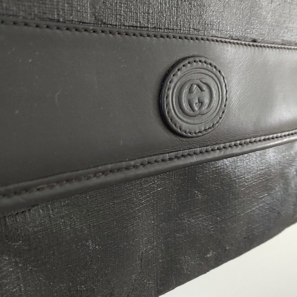 GUCCI Small Crossbody Convertible Clutch Black - Picture 2 of 14